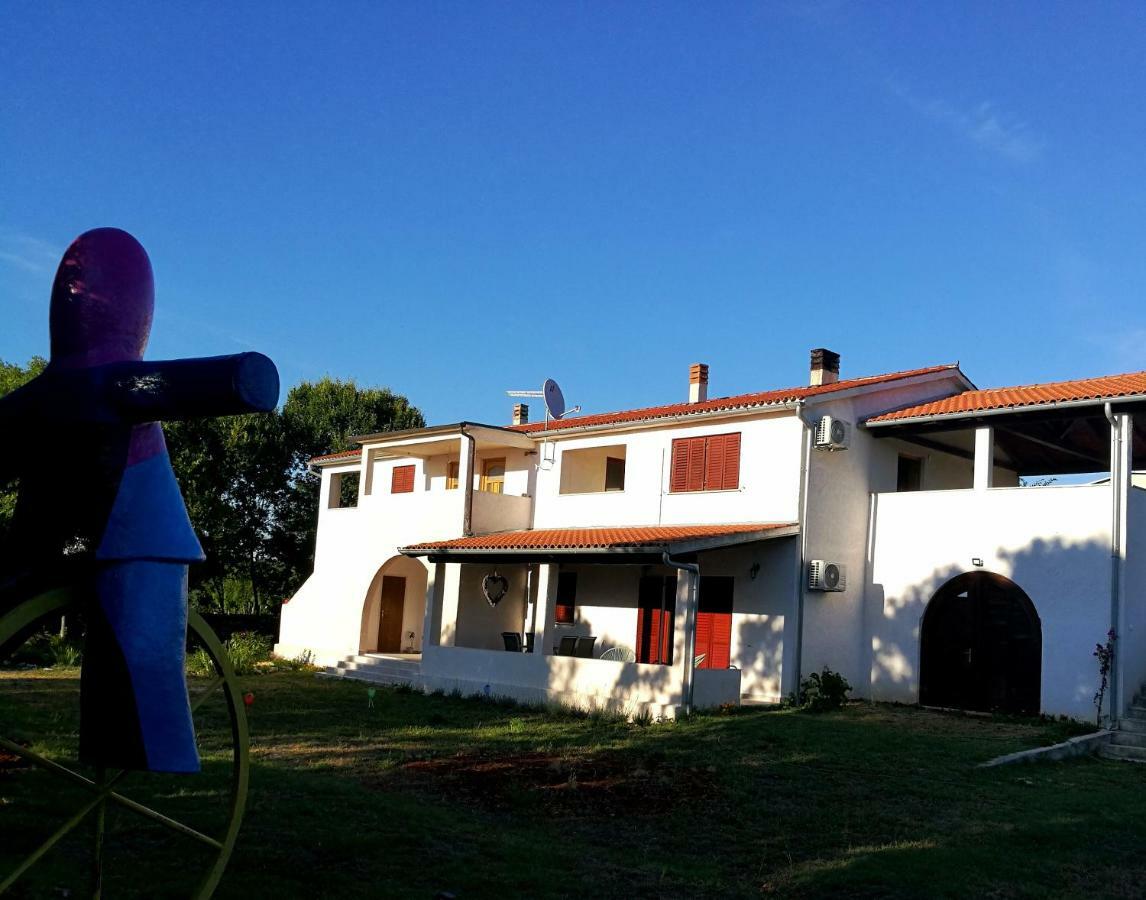 ペロイCasa Val Madorsoアパートメント エクステリア 写真